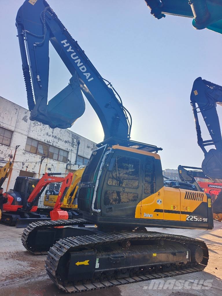 Hyundai 225LC-9T made in Korea Гусеничные экскаваторы