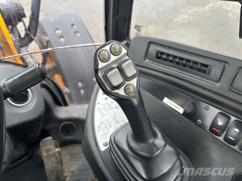 JCB 409 / Paljon hyd. Rasvari, Eberspächer, 40km/h Iekrāvēji uz riteņiem