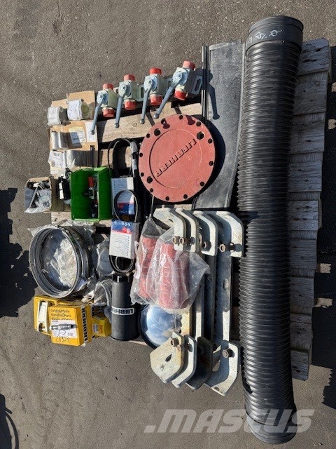 Liebherr R 924 COMPACT COMPLET NEW PARTS Гусеницы и цепи