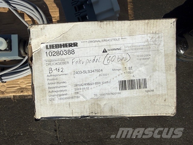 Liebherr R 924 COMPACT COMPLET NEW PARTS Гусеницы и цепи