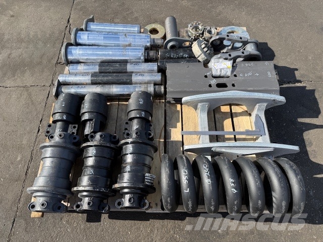 Liebherr R 924 COMPACT COMPLET NEW PARTS Гусеницы и цепи