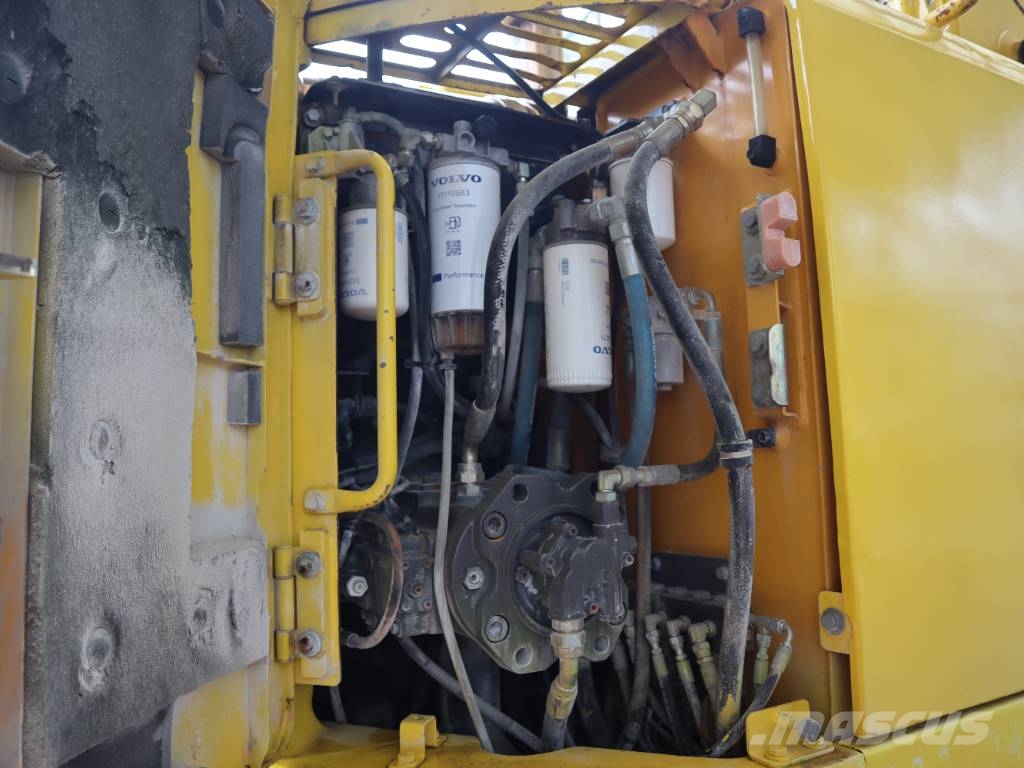 Volvo ECR 235 C L Raupenbagger