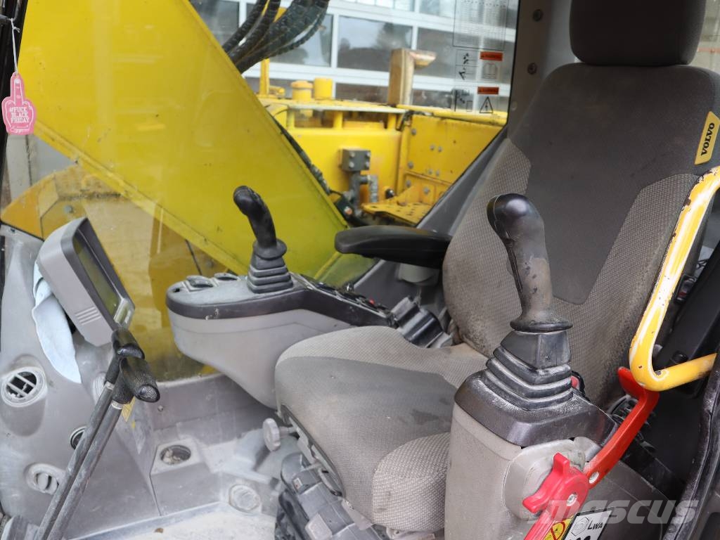 Volvo ECR 235 C L Raupenbagger