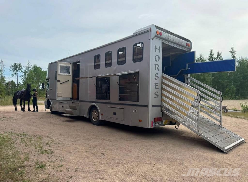 Volvo FL 612 Camiones para transporte de animales