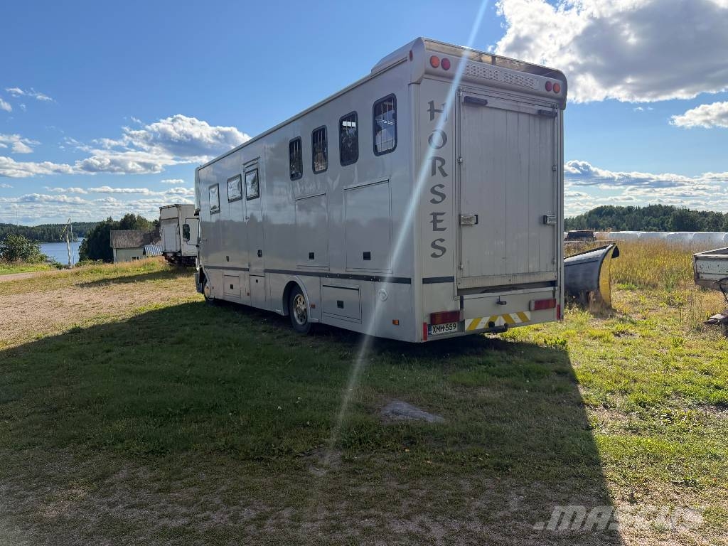 Volvo FL 612 Camiones para transporte de animales