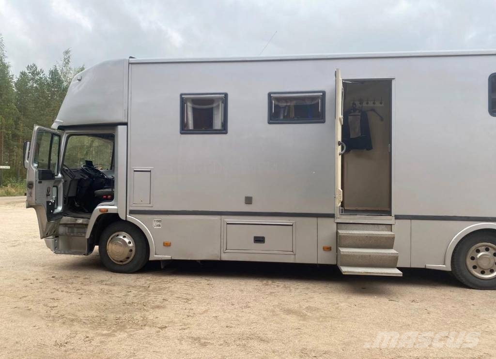 Volvo FL 612 Camiones para transporte de animales