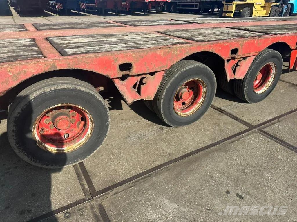 Faymonville 3 AXLE STEERING , DOUVLE EXTENDABLE BED 9,4 + 6,9 Low loader-semi-trailers