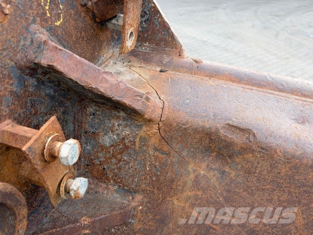 Liebherr USED BUCKET 3.2M3 Траншейні екскаватори