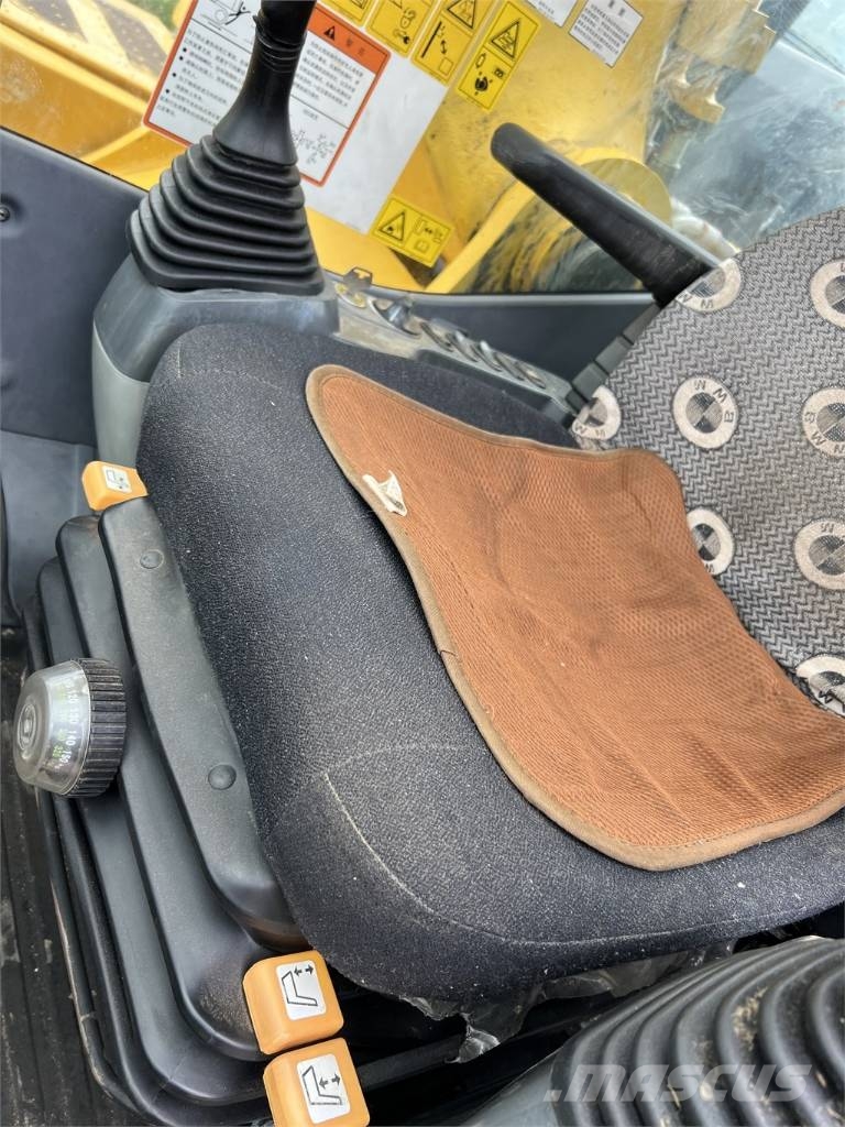 Komatsu PC 450 LC Bagri goseničarji