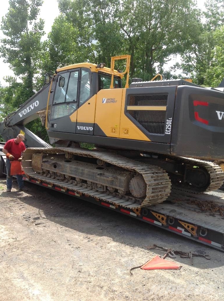Volvo EC 250EL 대형 굴삭기 29톤 이상