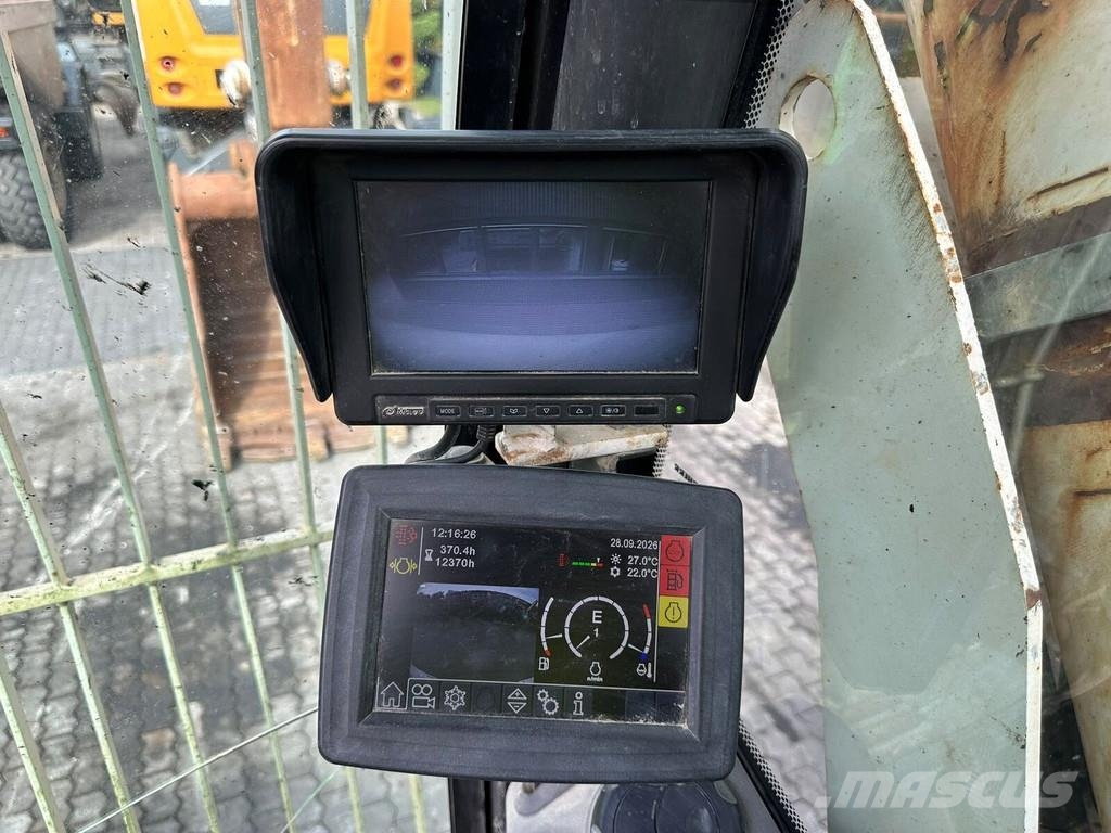 Liebherr R 950 SME / AC / ZSA Pásová rýpadla