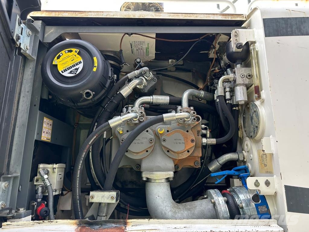 Liebherr R 950 SME / AC / ZSA Pásová rýpadla