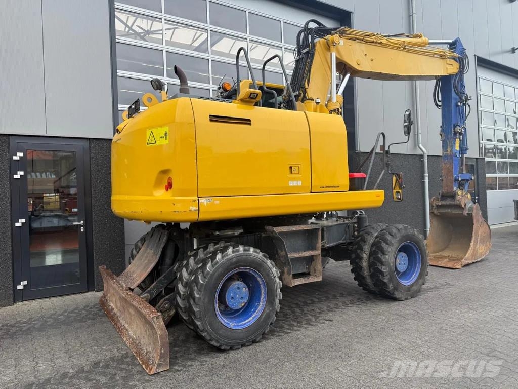 Komatsu PW160-10 حفارات بعجل