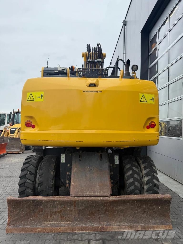 Komatsu PW160-10 حفارات بعجل