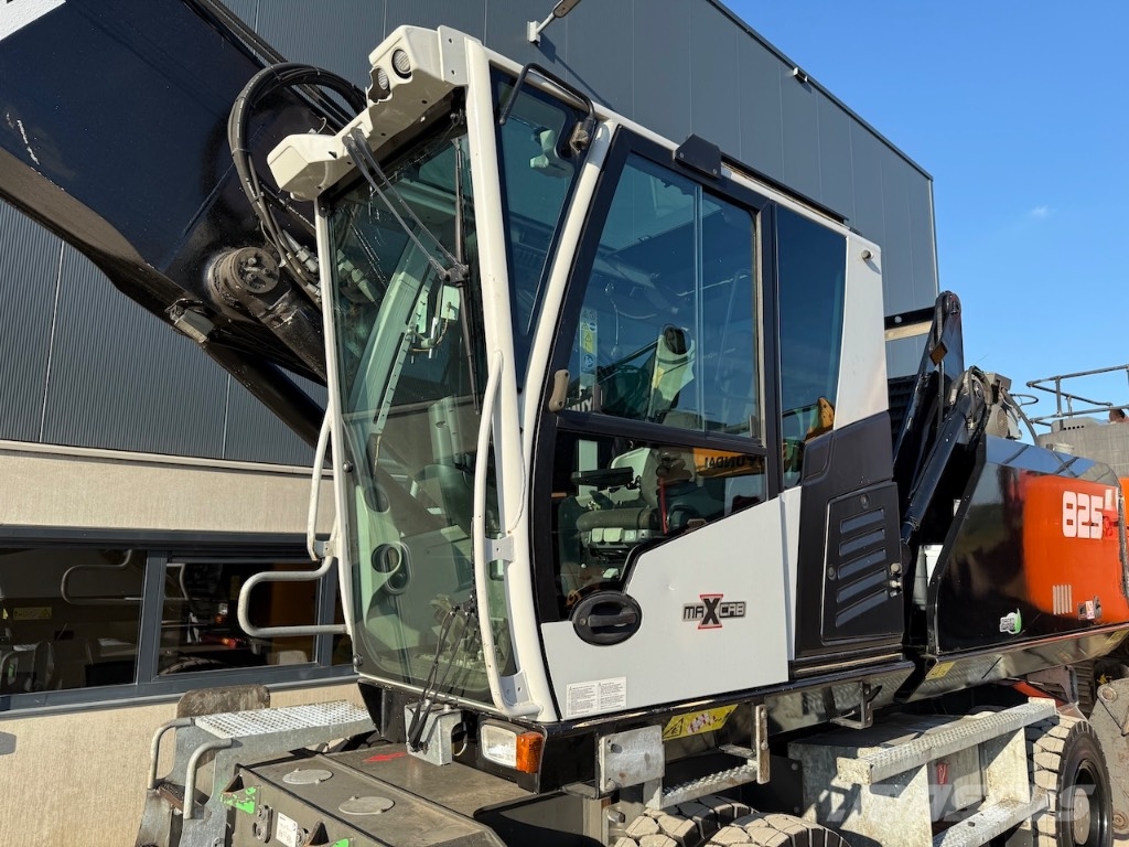 Sennebogen 825M E - 825 ME - 825 E - 825 - 830 M Waste / industry handlers