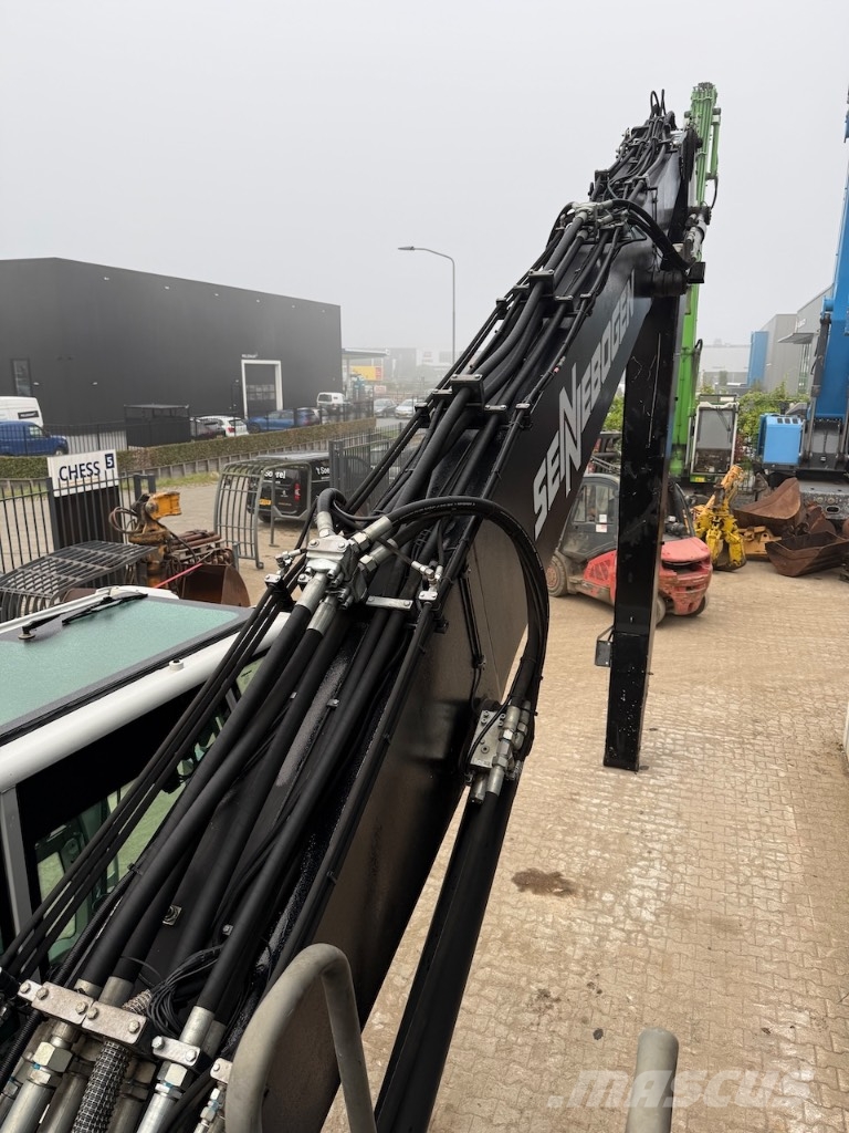 Sennebogen 825M E - 825 ME - 825 E - 825 - 830 M Waste / industry handlers