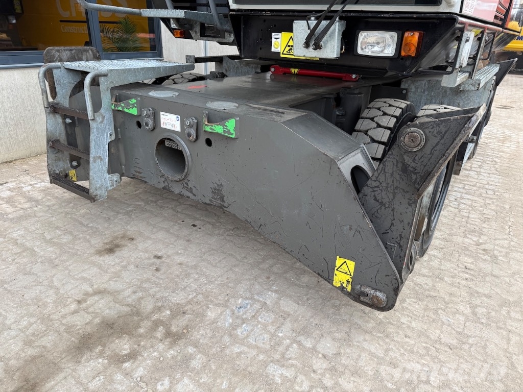 Sennebogen 825M E - 825 ME - 825 E - 825 - 830 M Waste / industry handlers