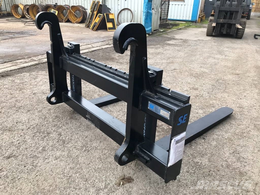SE / Volvo 5 ton pallet forks Građevinarske viljuške