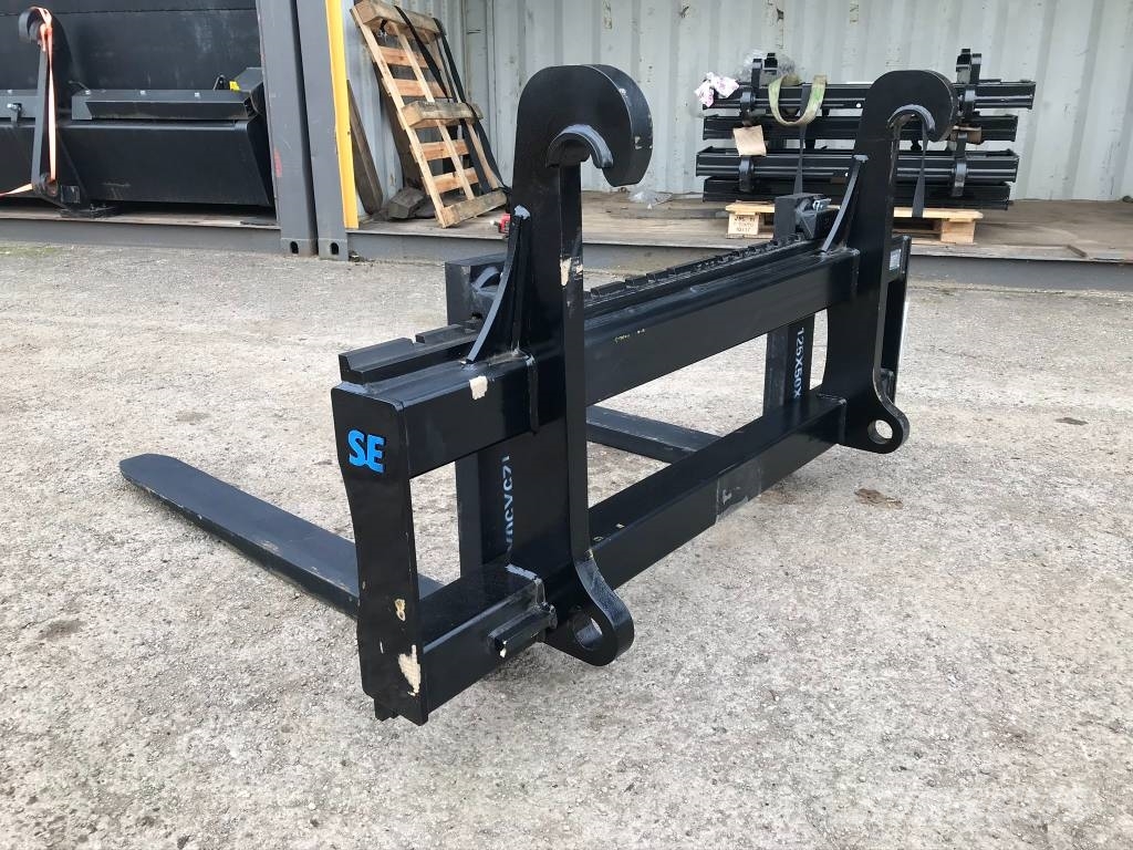 SE / Volvo 5 ton pallet forks Građevinarske viljuške