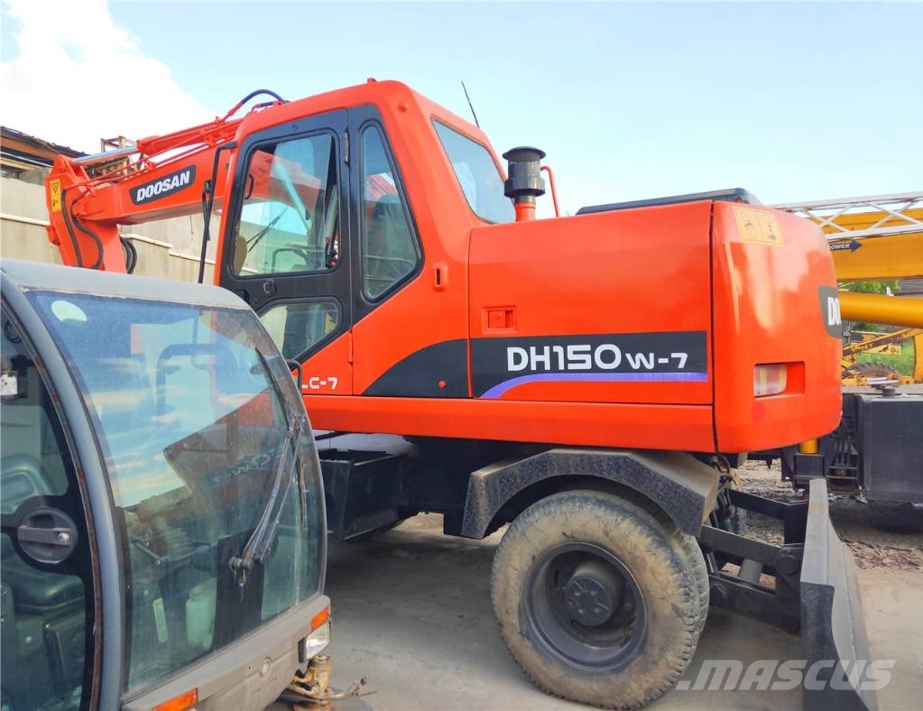Doosan DH 150 W-7 旋轉式挖土機/掘鑿機/挖掘機