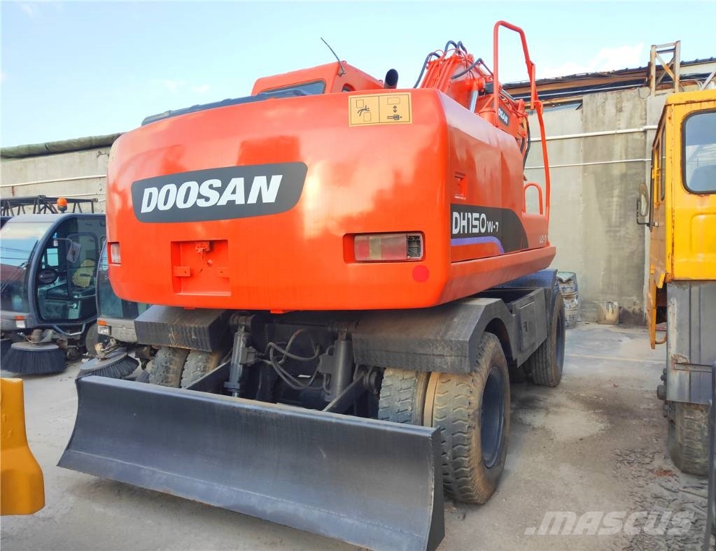 Doosan DH 150 W-7 旋轉式挖土機/掘鑿機/挖掘機