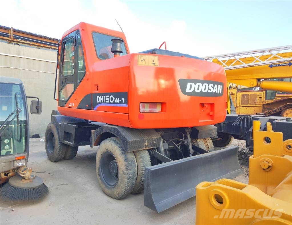 Doosan DH 150 W-7 旋轉式挖土機/掘鑿機/挖掘機