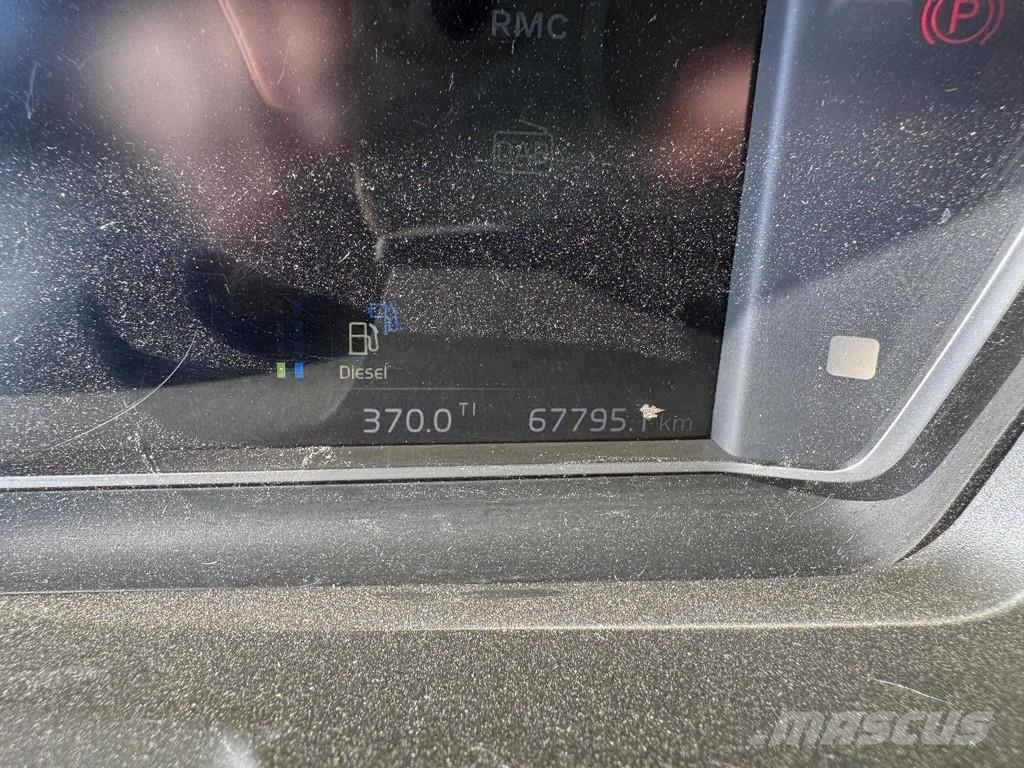 Volvo FH 460 FH5 4x2 ONLY 67.795 KM! Tents