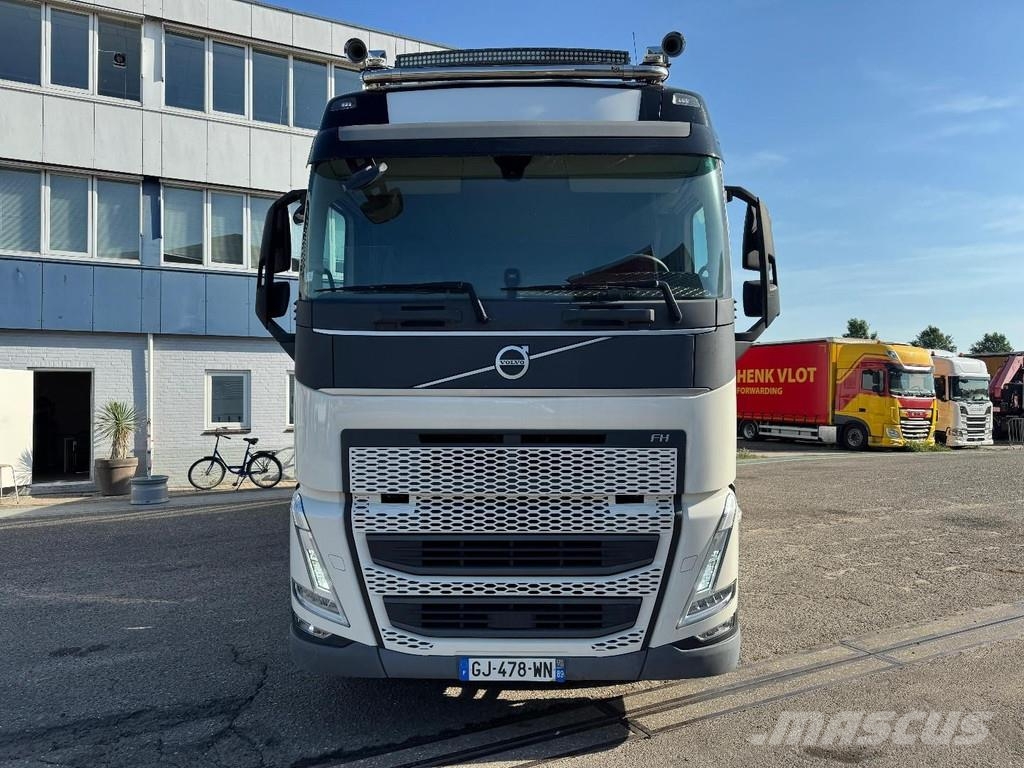 Volvo FH 460 FH5 4x2 ONLY 67.795 KM! Tents