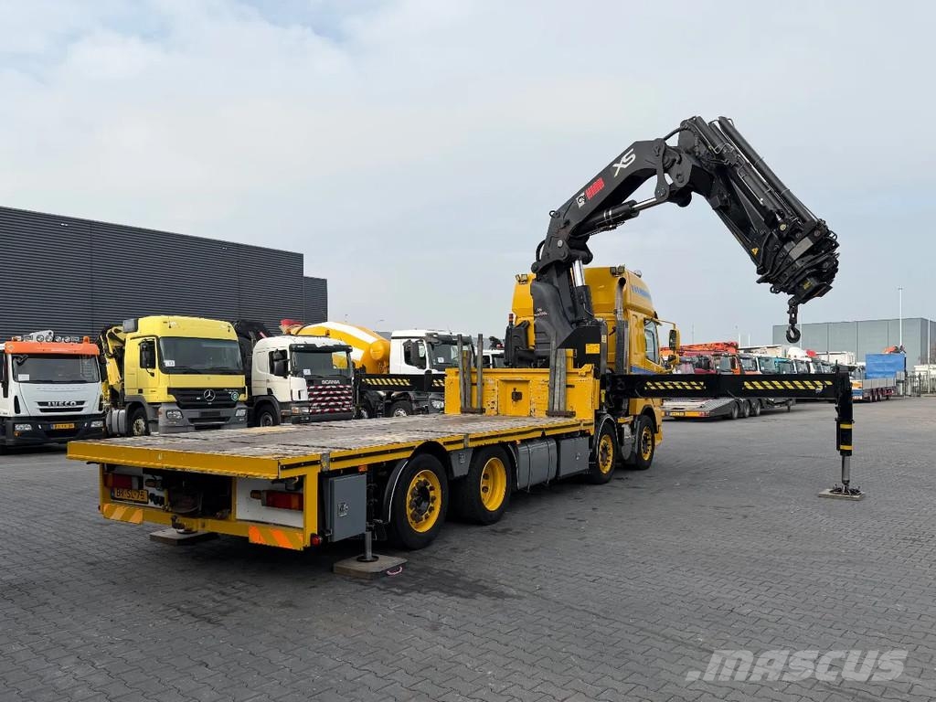 DAF CF 85.460 8x2 + Hiab 600E-7 Hipro رافعات صالحة لكل أنواع الطرق