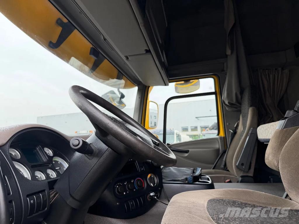 DAF CF 85.460 8x2 + Hiab 600E-7 Hipro رافعات صالحة لكل أنواع الطرق