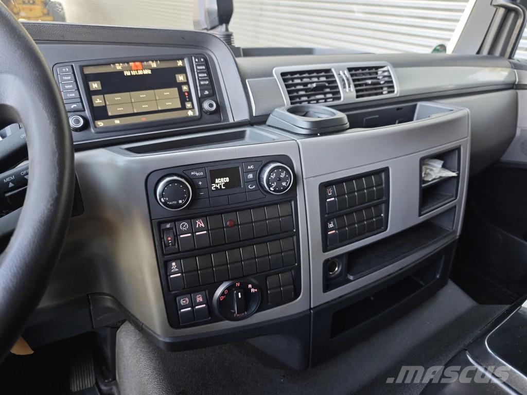 MAN TGM 18.320 4x2 Palfinger PK 18002 EH رافعات صالحة لكل أنواع الطرق