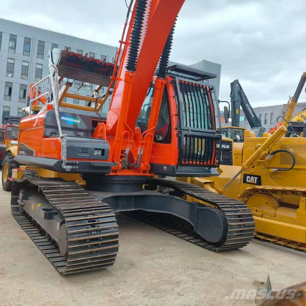 Doosan 225 LC Beltegraver