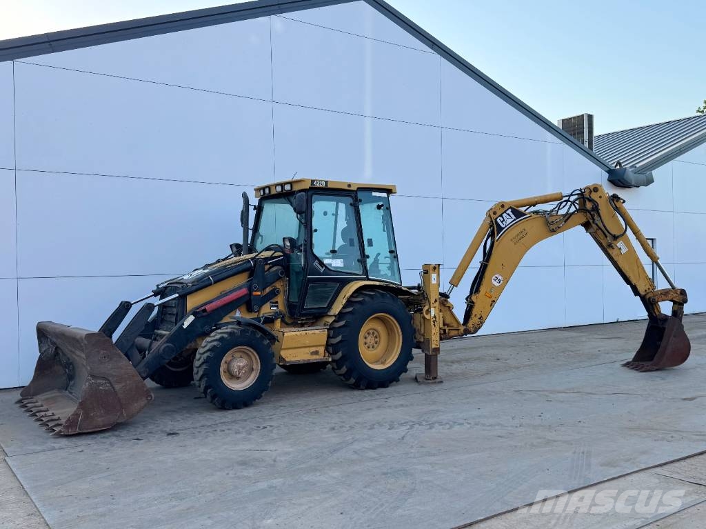 CAT 432D - Telescopic Boom / Hammer Lines لوادر ذات جرافات عكسية