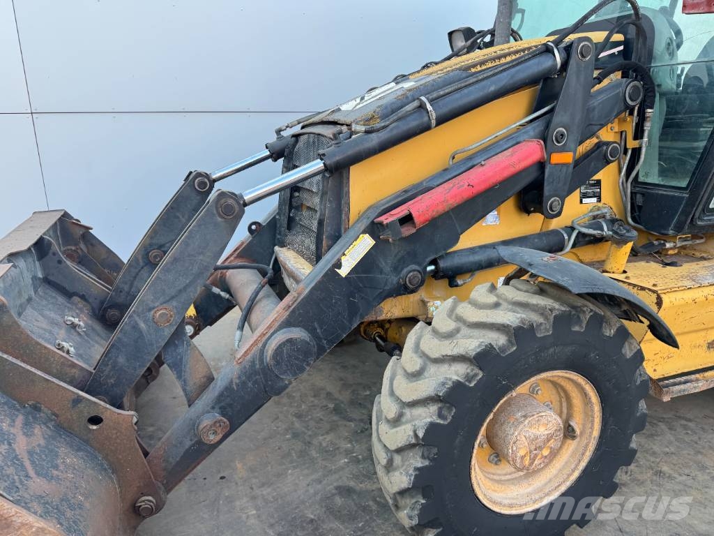 CAT 432D - Telescopic Boom / Hammer Lines لوادر ذات جرافات عكسية