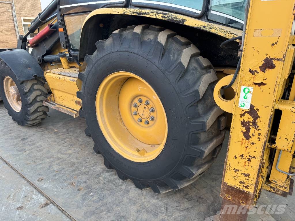 CAT 432D - Telescopic Boom / Hammer Lines لوادر ذات جرافات عكسية
