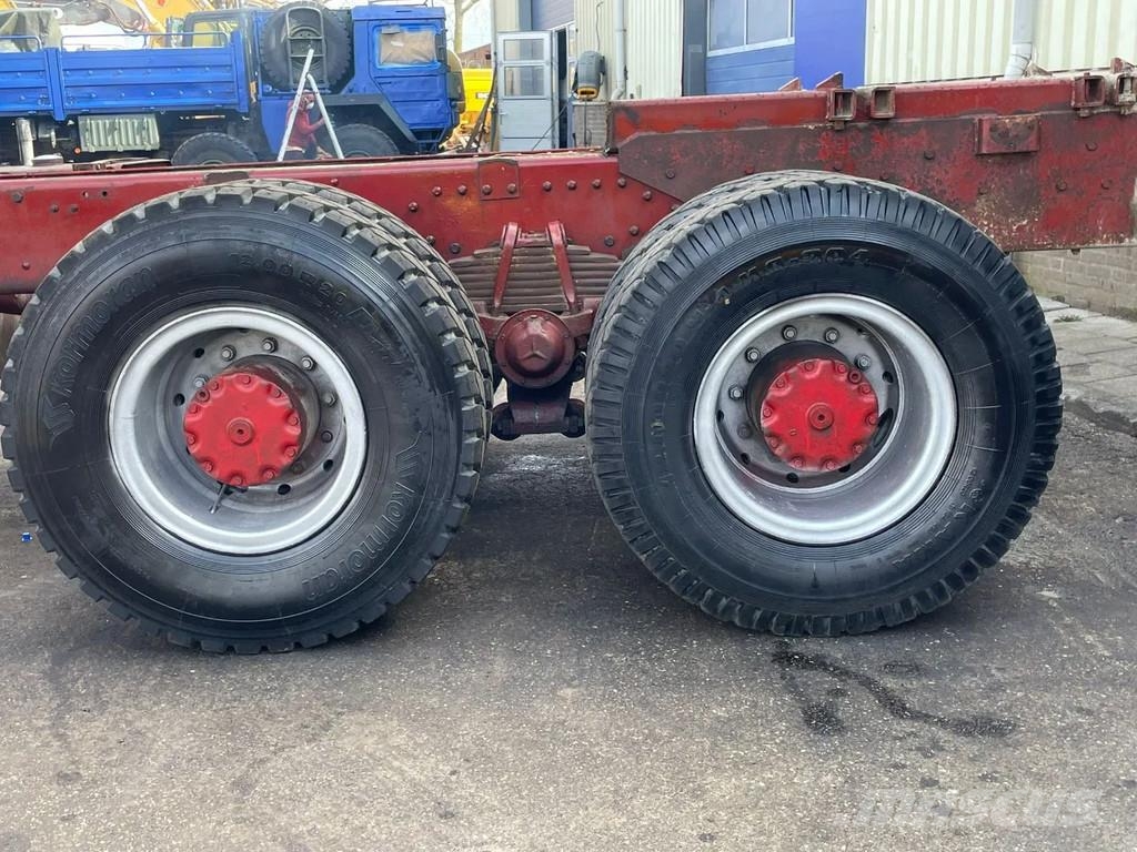 Mercedes-Benz SK 2635 V8 Heavy Duty Chassis 6x4 V8 Big Axle's 13 Camiones chasis
