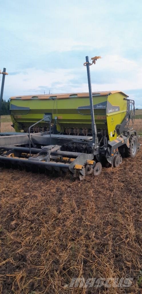 Junkkari D400 Perforatrici