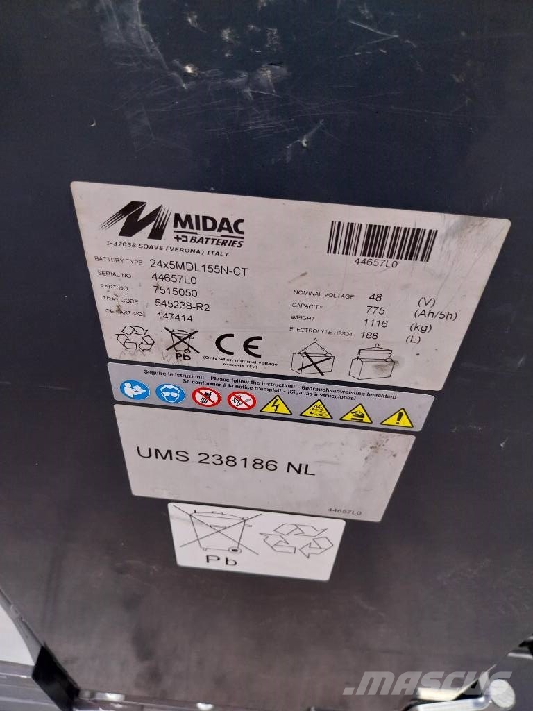 UniCarriers UMS200DTFVXF725 Reach truck