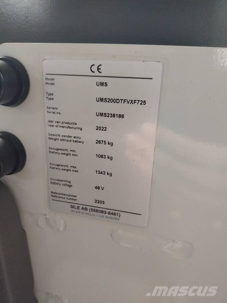 UniCarriers UMS200DTFVXF725 Reach truck