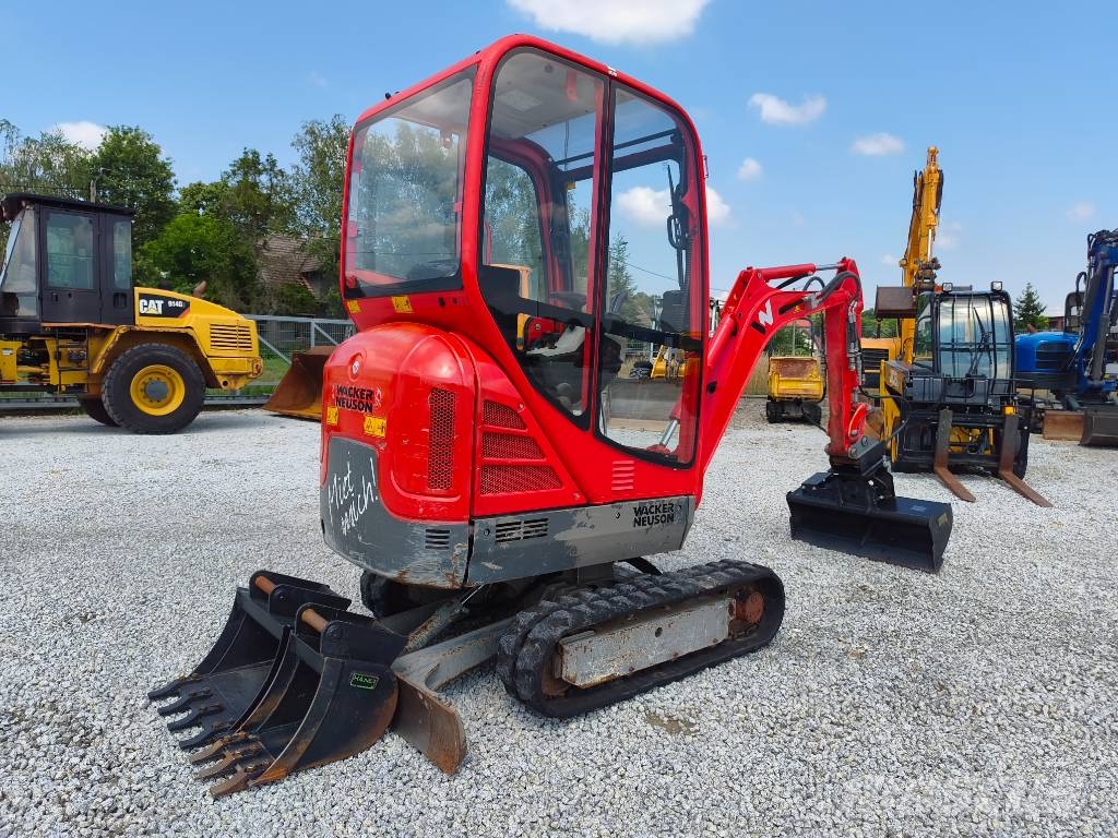 Wacker Neuson ET 16 YANMAR SV 16 17 TAKEUCHI TB 016 Mini excavators < 7t