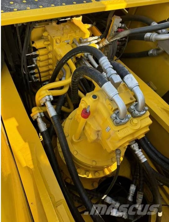 Komatsu PC 400 حفارات زحافة