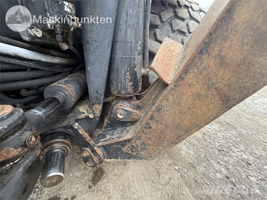 Huddig 960 Backhoe