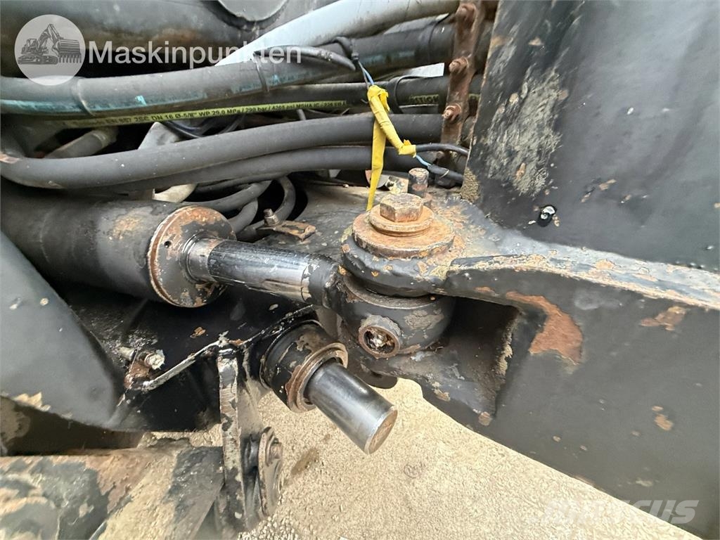 Huddig 960 Backhoe