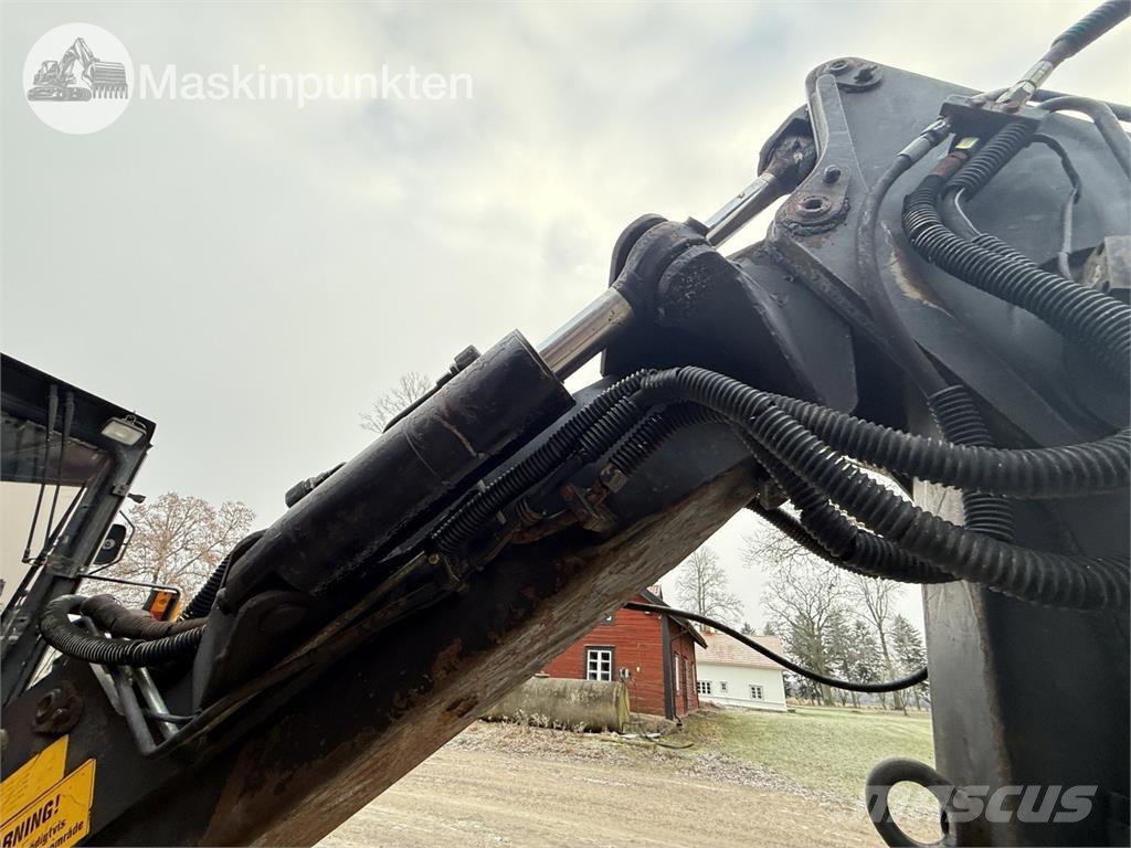 Huddig 960 Backhoe