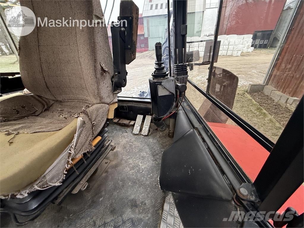 Huddig 960 Backhoe