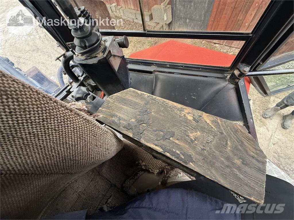 Huddig 960 Backhoe