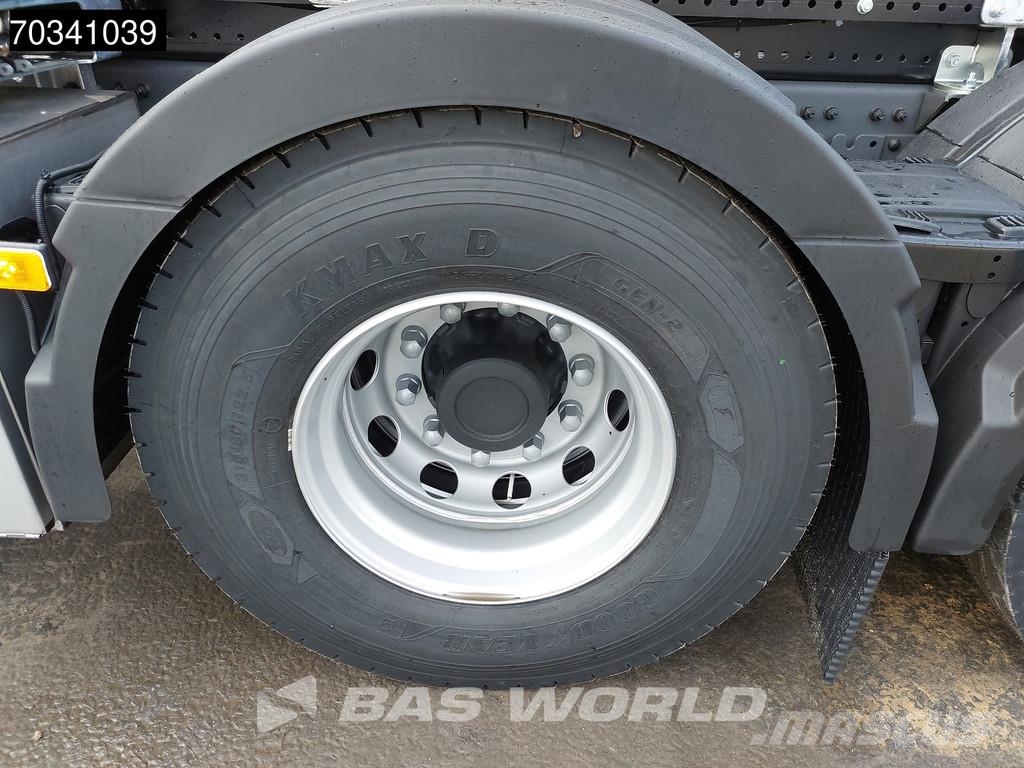 Volvo FH 500 6X2 COMING SOON! Aero HYVA 26-60S Full air Vrachtwagen met containersysteem