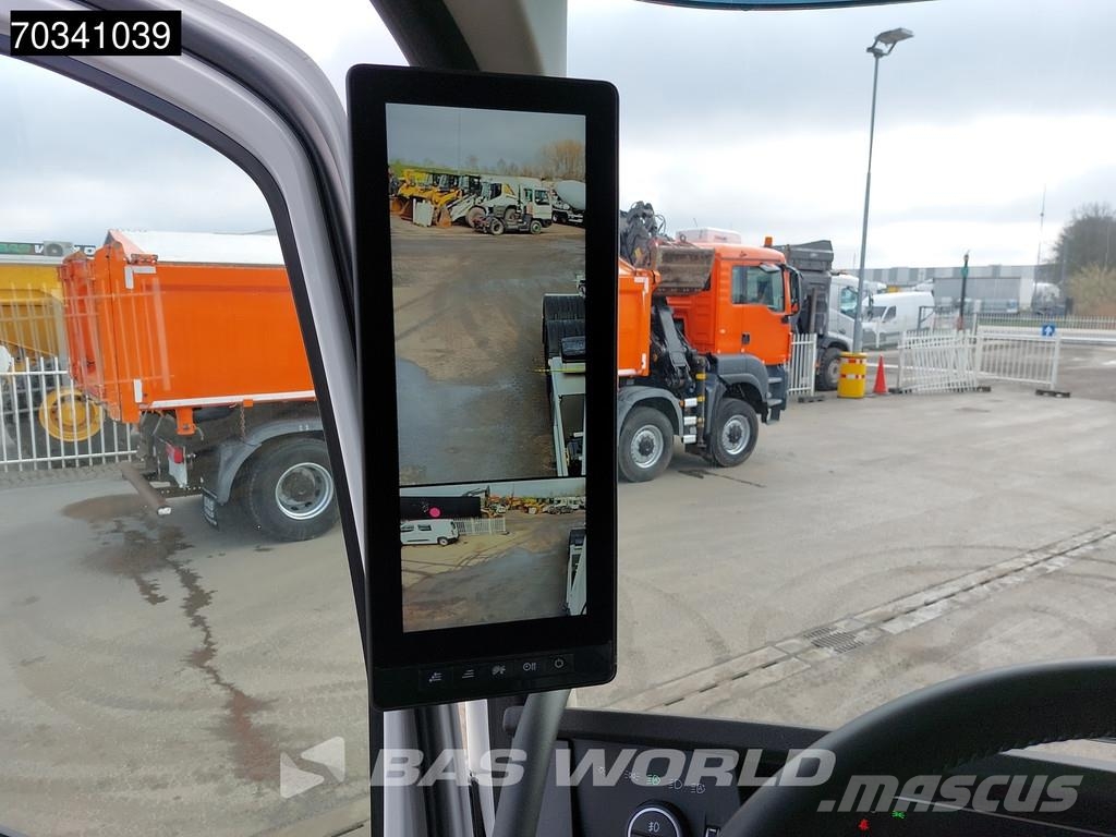 Volvo FH 500 6X2 COMING SOON! Aero HYVA 26-60S Full air Vrachtwagen met containersysteem