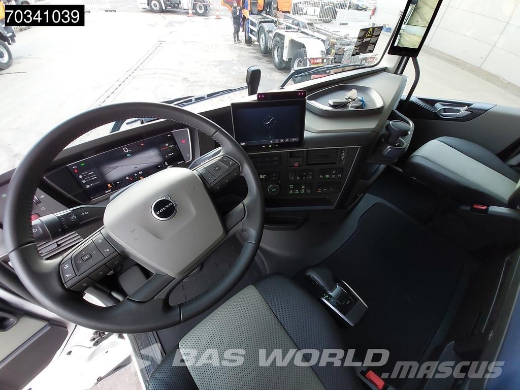 Volvo FH 500 6X2 COMING SOON! Aero HYVA 26-60S Full air Vrachtwagen met containersysteem