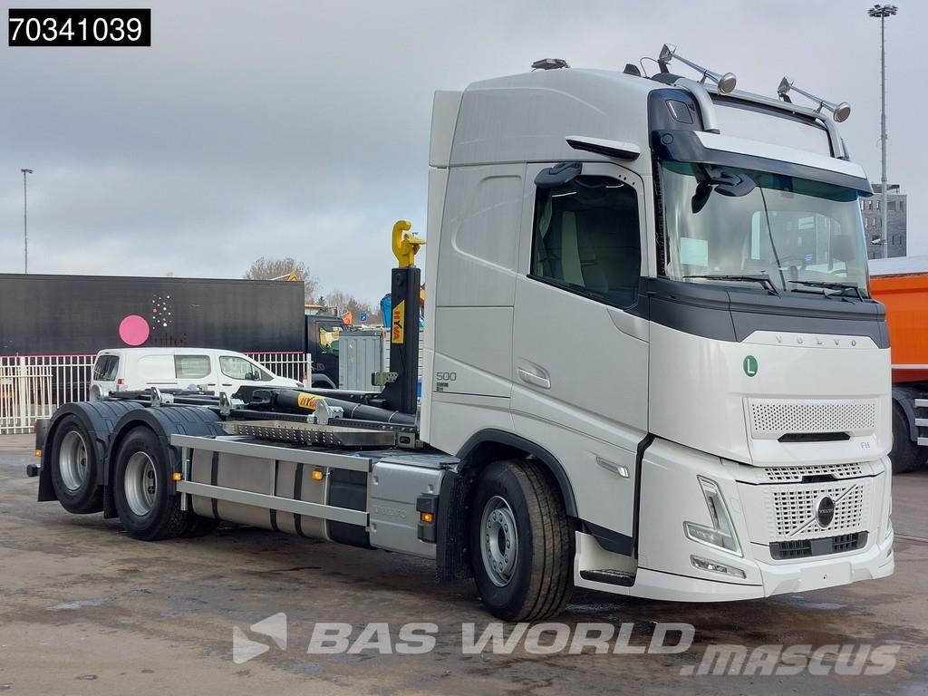 Volvo FH 500 6X2 COMING SOON! Aero HYVA 26-60S Full air Vrachtwagen met containersysteem